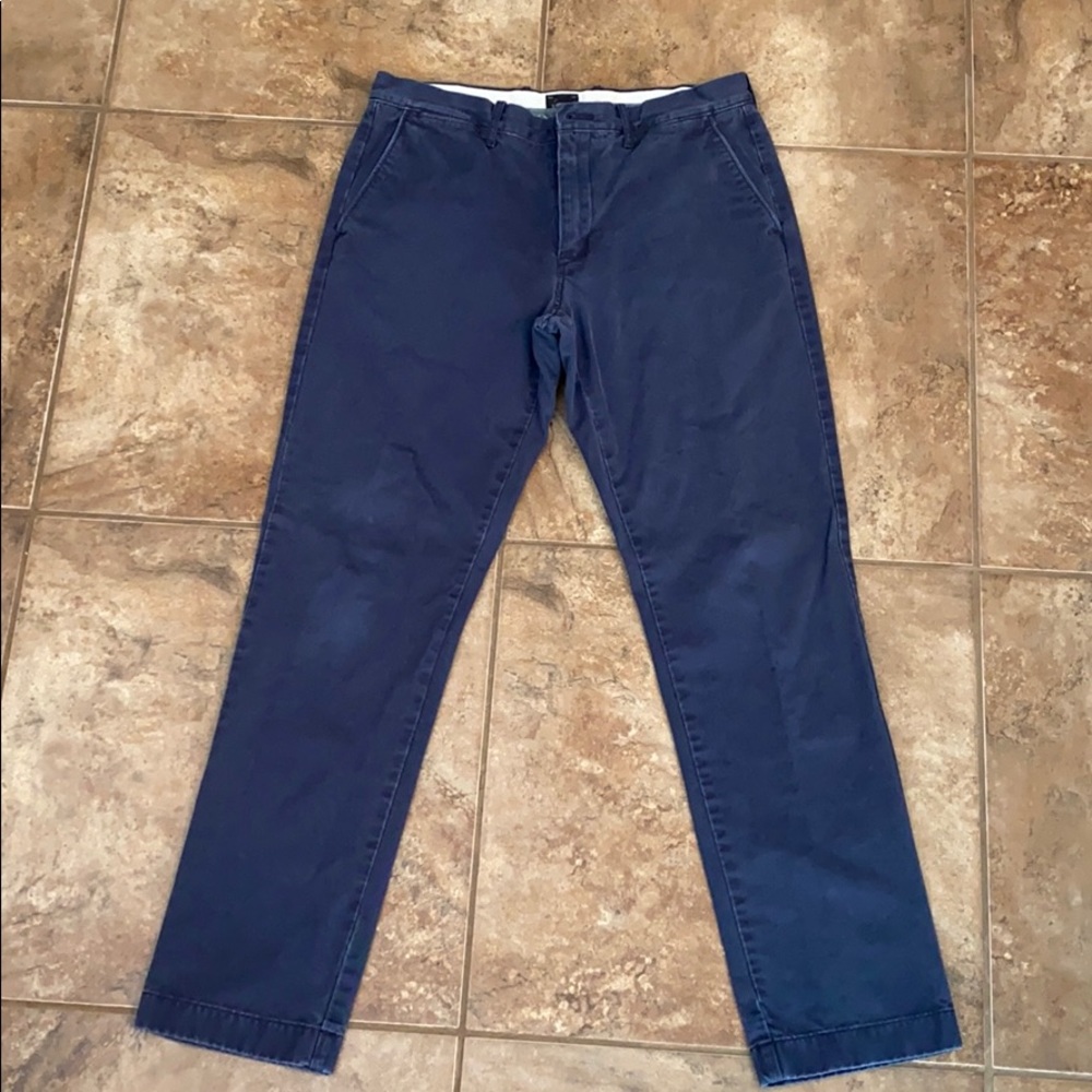 J Crew Used men’s “Broken In” chino 32 X 32